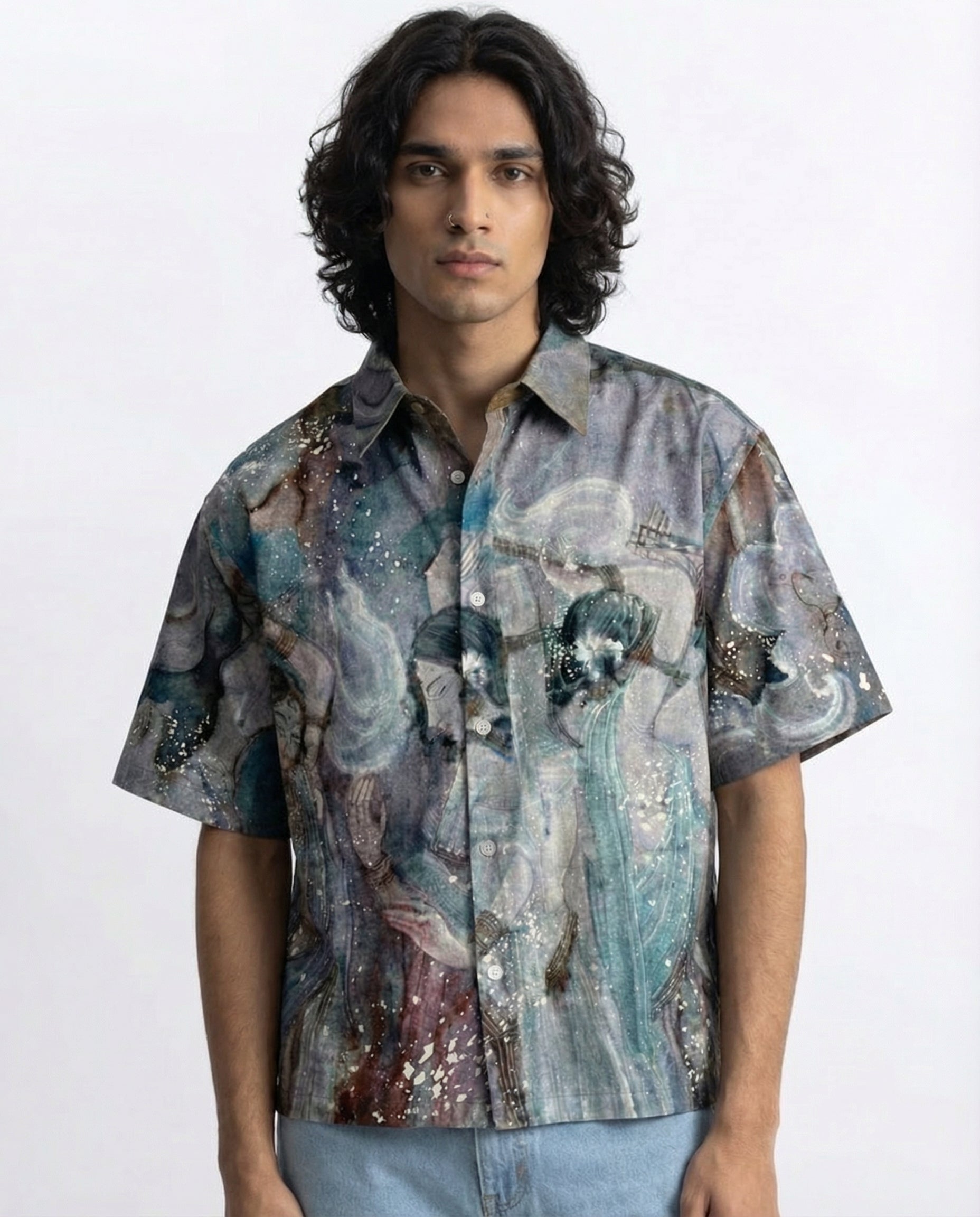 Leela Oversize Shirt (Boxy Fit)